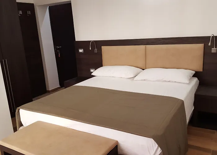 Finestra Su Monti Konukevi 4*