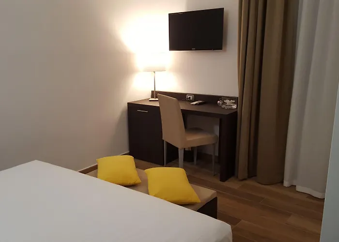 Finestra Su Monti Konukevi