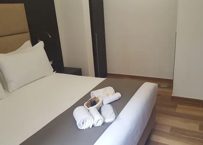 Finestra Su Monti Konukevi Roma