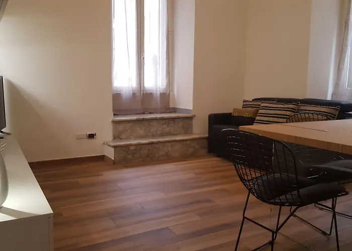 Finestra Su Monti 4* Roma