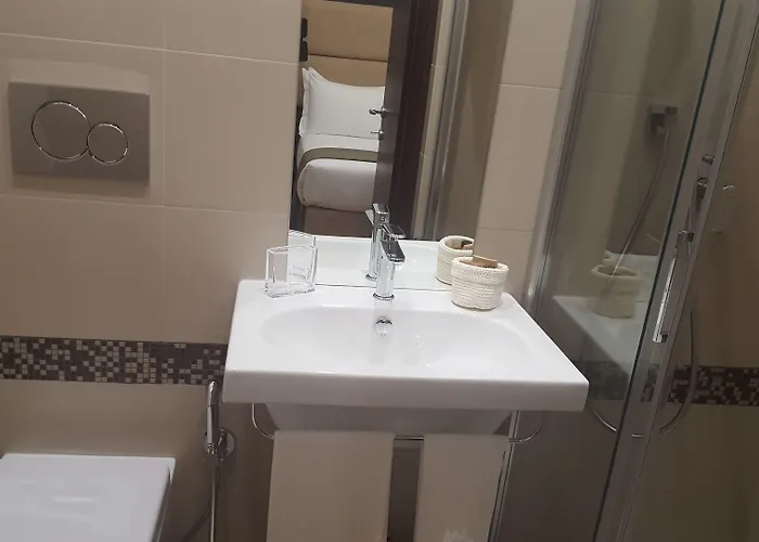 Konukevi Finestra Su Monti