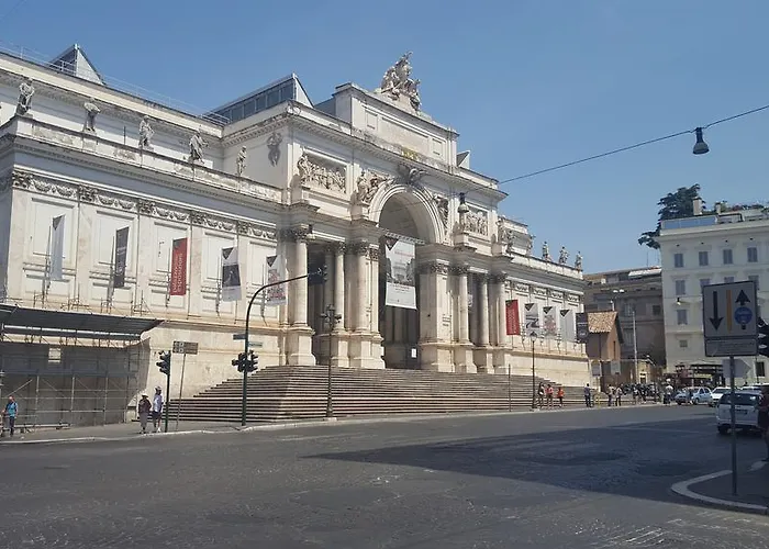 Konukevi Finestra Su Monti 4*