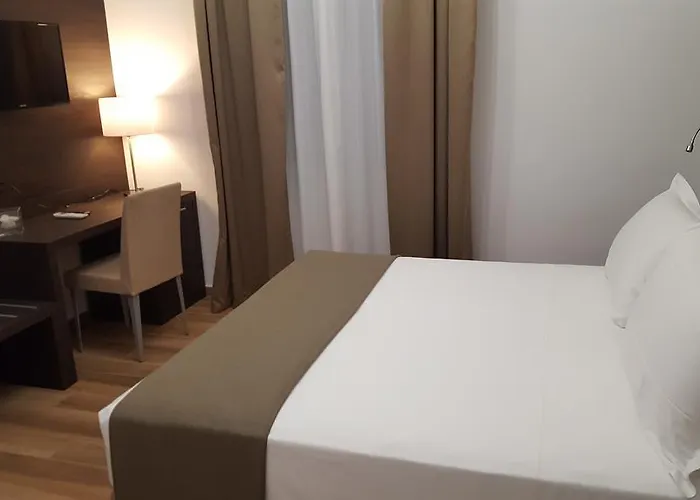 Konukevi Finestra Su Monti Roma
